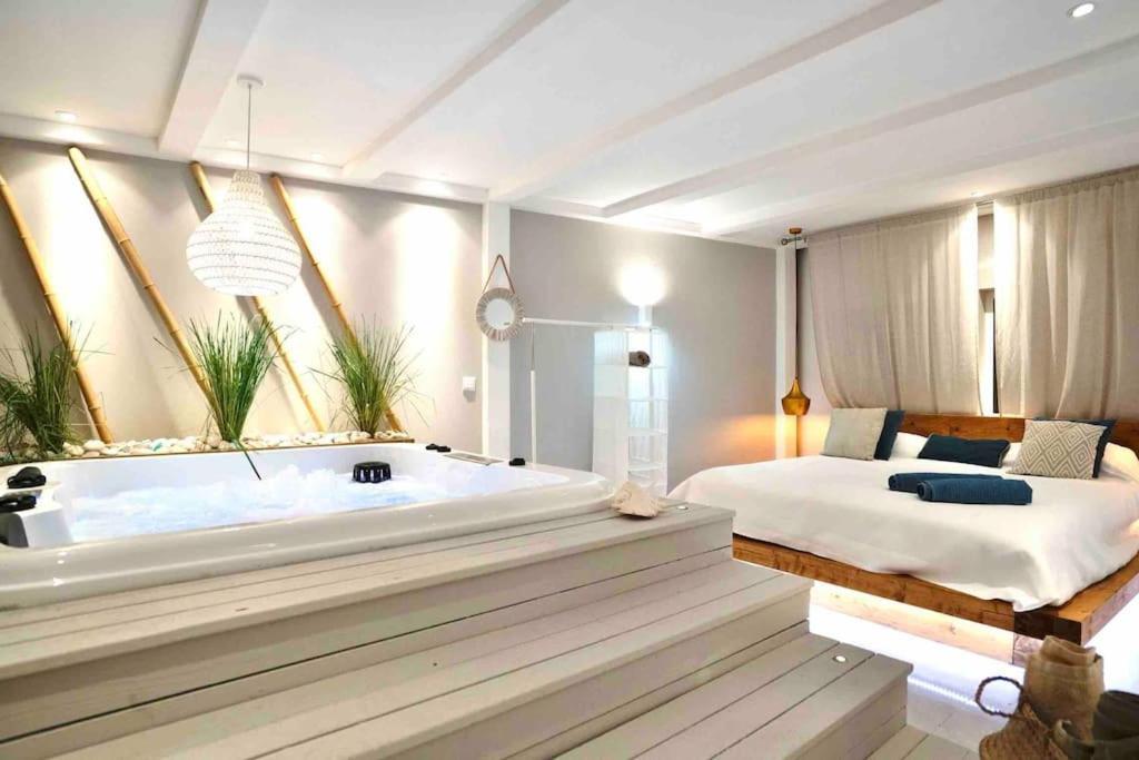 Luxuryvilla With Private Heated Pool And Spa 7P Quarteira Exterior foto